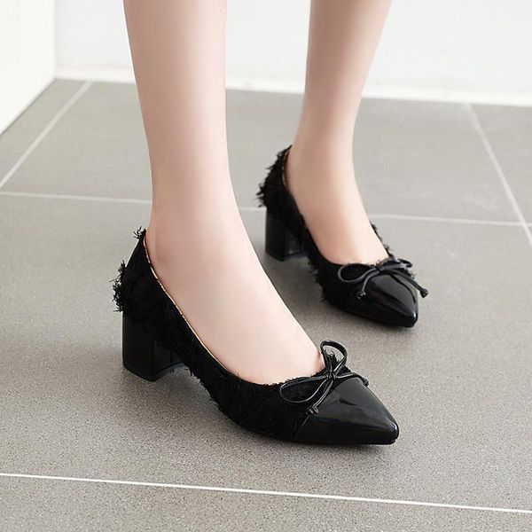 dress shoes pointed bow light gray thick high heels single suede red bridal wedding large rib bottom work black
dress shoes pointed bow light gray thick high heels single suede red bridal wedding large rib bottom work black