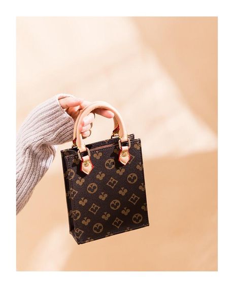 evening bags mini tote bag 2021 fashion presbyopia ladies one-shoulder messenger mobile phone personality creative small
evening bags mini tote bag 2021 fashion presbyopia ladies one-shoulder messenger mobile phone personality creative small