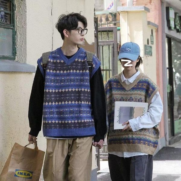men's vests autumn 2021 korean style coats fashion sweater vest loose retro v-neck knitted sleeveless clothes wool for lovers, Black;white
men's vests autumn 2021 korean style coats fashion sweater vest loose retro v-neck knitted sleeveless clothes wool for lovers, Black;white
