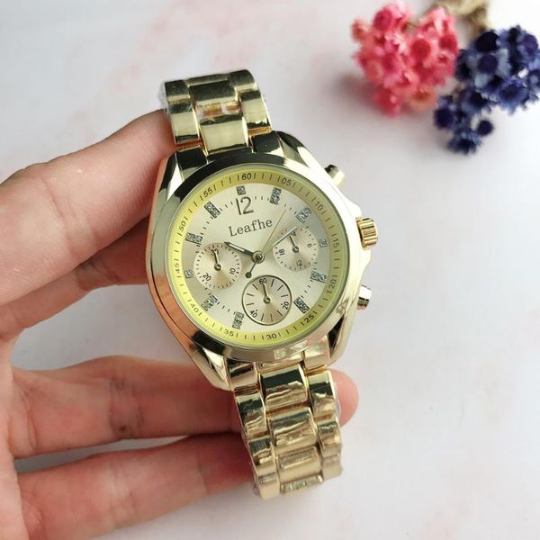 fashion brand women's watches gold silver rose diamond quartz watch gift first choice the small dial is decoration wristwatches, Slivery;brown
fashion brand women's watches gold silver rose diamond quartz watch gift first choice the small dial is decoration wristwatches, Slivery;brown