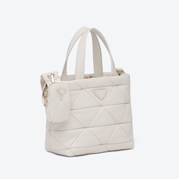 women luxurys designers bags 2021 purse plain single shoulder pack advanced sense soft letter classic womens fashion handbag crossbody walle
women luxurys designers bags 2021 purse plain single shoulder pack advanced sense soft letter classic womens fashion handbag crossbody walle