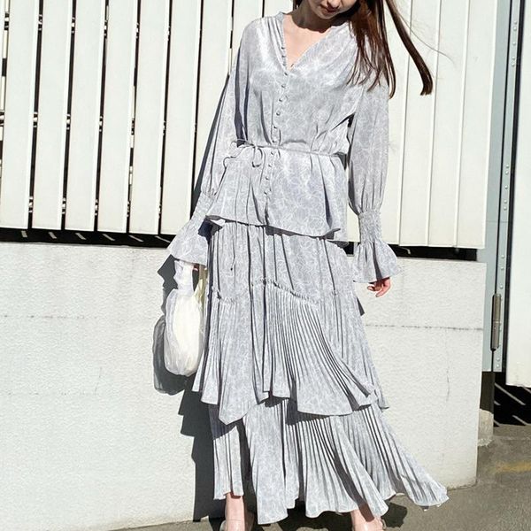 women's blouses & shirts spring flare sleeve lace up blouse woman sweet v-neck long women 2021 summer fresh blusas de mujer, White
women's blouses & shirts spring flare sleeve lace up blouse woman sweet v-neck long women 2021 summer fresh blusas de mujer, White