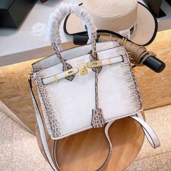 designer bags handbags high capacity 2022 fashion himalayan white msenger bag single shoulder bag women's platinum hand
designer bags handbags high capacity 2022 fashion himalayan white msenger bag single shoulder bag women's platinum hand