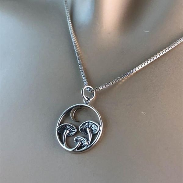 chains mmk 2021 vintage hollowed out mushroom moon pendant necklace women simplicity box chain alloy personality, Silver
chains mmk 2021 vintage hollowed out mushroom moon pendant necklace women simplicity box chain alloy personality, Silver