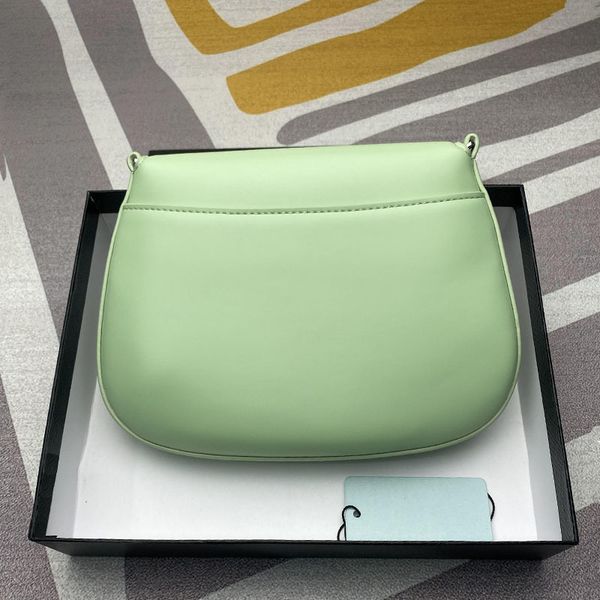 design hand cleo underarm 2021 new hobo bright leather flip one shoulder crescent trend women's bag
design hand cleo underarm 2021 new hobo bright leather flip one shoulder crescent trend women's bag