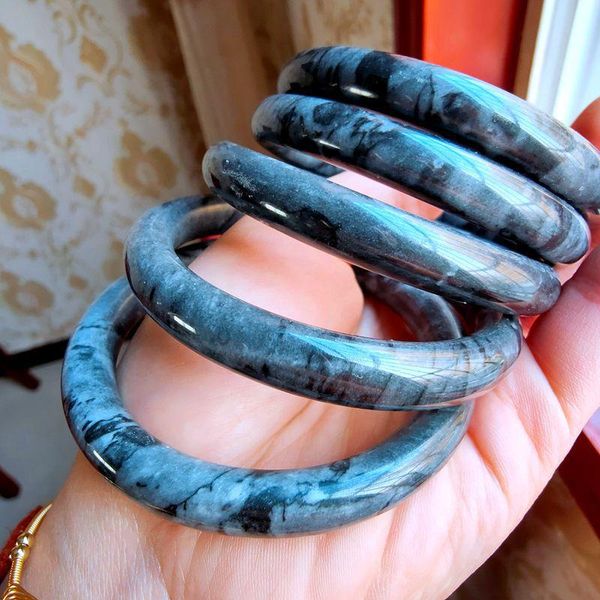 bangle natural blue gray hand carved round jade bracelet fashion boutique jewelry men's and women's white, Black
bangle natural blue gray hand carved round jade bracelet fashion boutique jewelry men's and women's white, Black