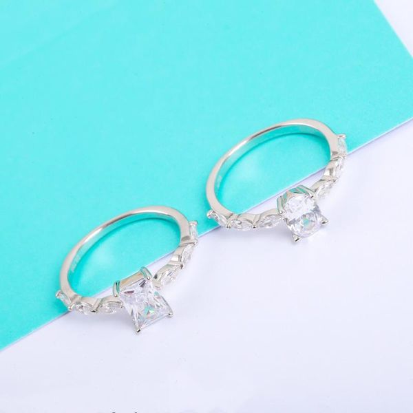 cluster rings europe pure 925 sliver fashion party 3a zircon jewelry for women grils gifts water drop luxury, Golden;silver
cluster rings europe pure 925 sliver fashion party 3a zircon jewelry for women grils gifts water drop luxury, Golden;silver