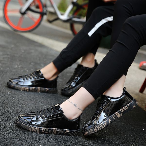 2021 summer women mens running shoes students outdoor sports sneakers patent leather glossy black golden silver size 36-46 code 54-558
2021 summer women mens running shoes students outdoor sports sneakers patent leather glossy black golden silver size 36-46 code 54-558