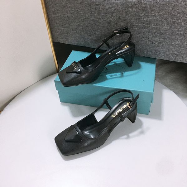 pad 2021 designers sandals women shoes gg
gg fashion high chunky heels black soft leather suede sandal girls big size 42 
pad 2021 designers sandals women shoes gg
gg fashion high chunky heels black soft leather suede sandal girls big size 42