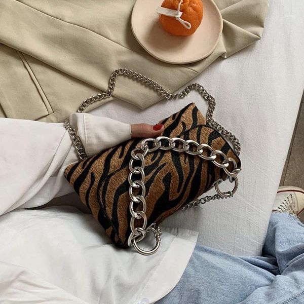 evening bags women mini chain pu for leather crossbody 2021 vintage small shoulder bag trending handbags and purses hand1
evening bags women mini chain pu for leather crossbody 2021 vintage small shoulder bag trending handbags and purses hand1