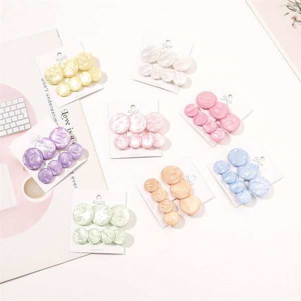 women agate buckle circle splicing hair barrettes european girls multi color alloy plastic round hair clips for headwear edge ponytail scrun, Golden;silver
women agate buckle circle splicing hair barrettes european girls multi color alloy plastic round hair clips for headwear edge ponytail scrun, Golden;silver