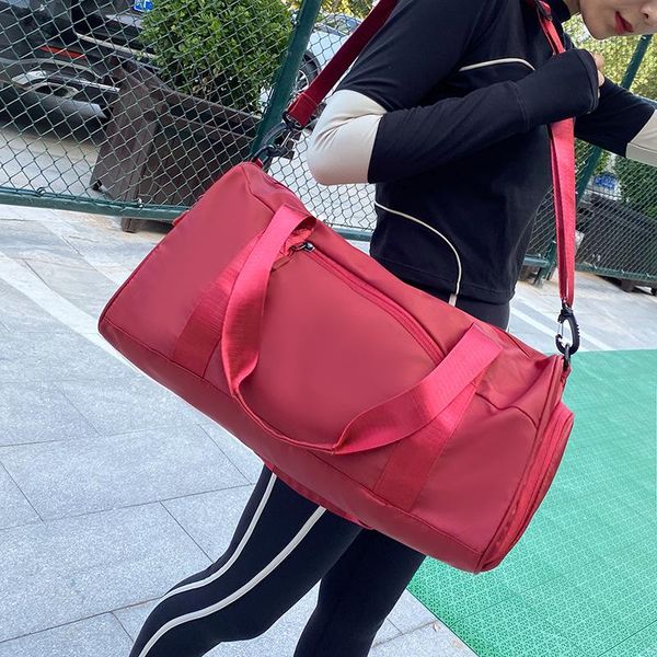 duffel bags 2021 waterproof sports fitness bag gym yoga big travel duffle handbag for women weekend traveling
duffel bags 2021 waterproof sports fitness bag gym yoga big travel duffle handbag for women weekend traveling