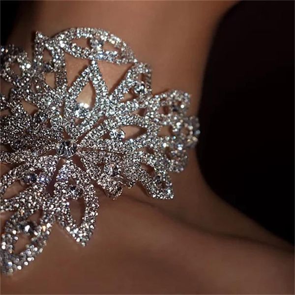 chokers fashion big rhinestone flower collar necklace jewelry for girl chunky statement bib choker collier neck accessories, Golden;silver
chokers fashion big rhinestone flower collar necklace jewelry for girl chunky statement bib choker collier neck accessories, Golden;silver