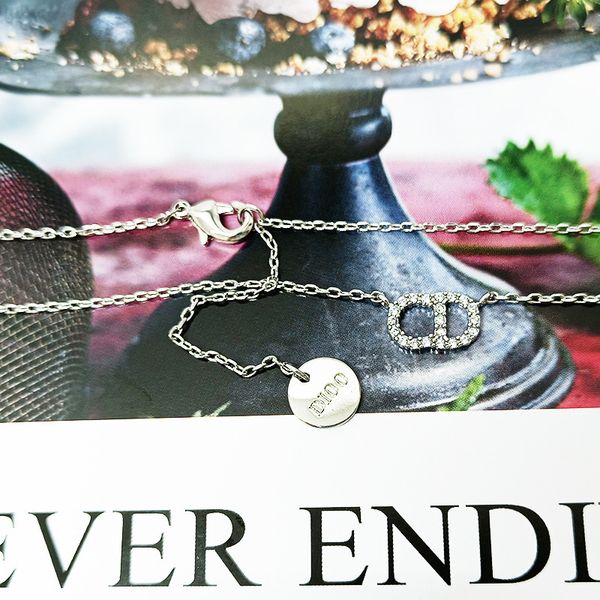 design jewelry letter diamond inlaid fashion high temperament trend new necklace women's, Golden;silver
design jewelry letter diamond inlaid fashion high temperament trend new necklace women's, Golden;silver