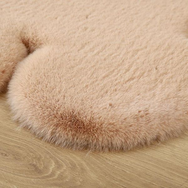 carpets bear shaped carpet living room sofa bedroom bay window solid color imitation hair children's decorative
carpets bear shaped carpet living room sofa bedroom bay window solid color imitation hair children's decorative