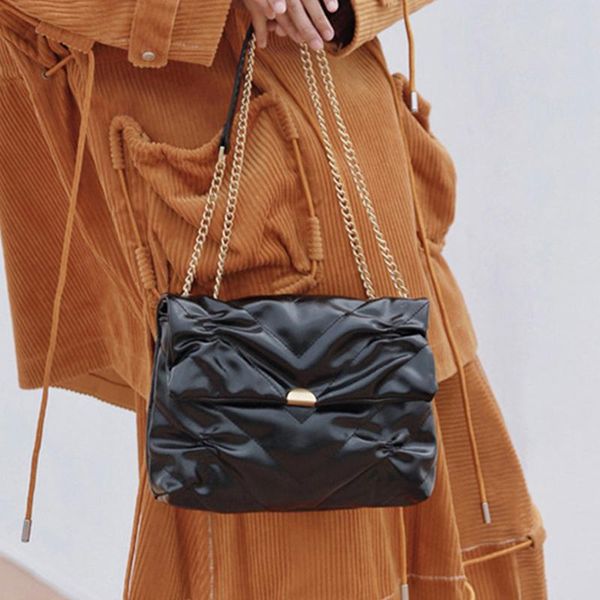 evening bags fashion pleated soft leather women shoulder bag casual square chain crossbody for luxury pu women's handbags
evening bags fashion pleated soft leather women shoulder bag casual square chain crossbody for luxury pu women's handbags
