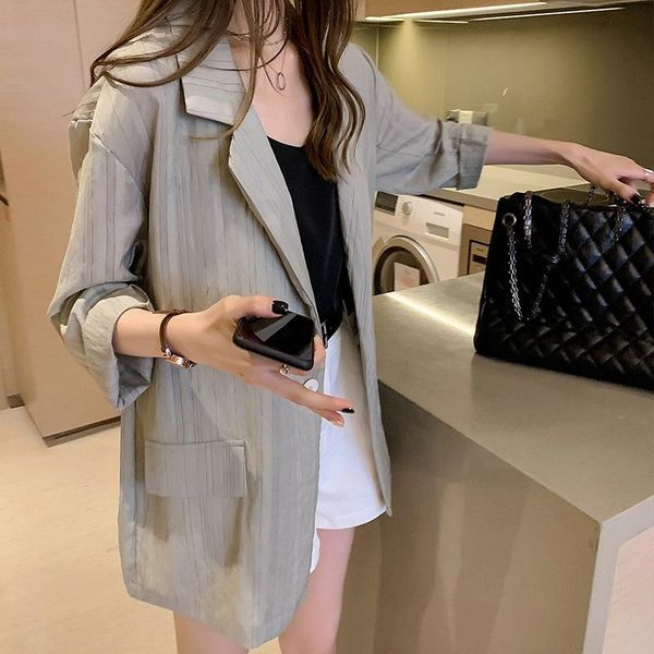 women's suits & blazers 2021 spring autumn temperament women casual coat for ladies oversized fashionable turndown collar blazer, White;black
women's suits & blazers 2021 spring autumn temperament women casual coat for ladies oversized fashionable turndown collar blazer, White;black