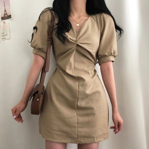 casual dresses retro niche twisted v-neck puff sleeve dress female summer french waist slim solid color a-line skirt m4by, Black;gray
casual dresses retro niche twisted v-neck puff sleeve dress female summer french waist slim solid color a-line skirt m4by, Black;gray