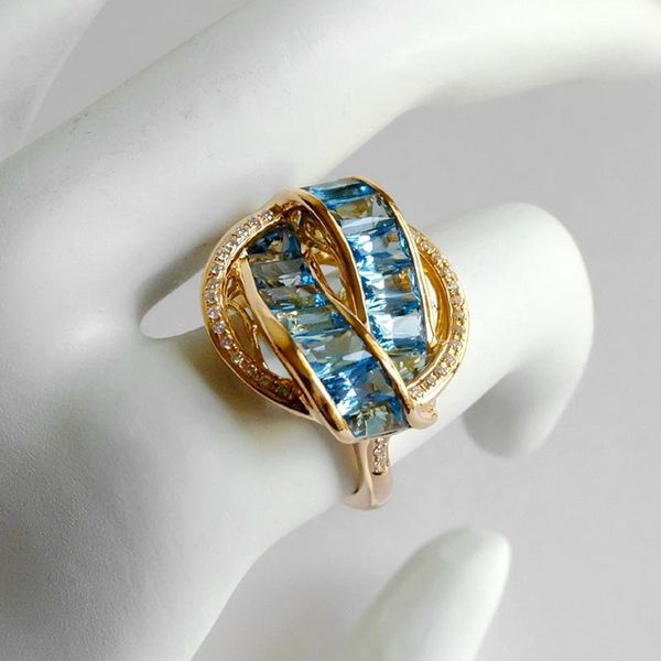 wedding rings classic women gold color ring fashion lady blue crystal engagement bands jewelry for female anniversary gift, Slivery;golden
wedding rings classic women gold color ring fashion lady blue crystal engagement bands jewelry for female anniversary gift, Slivery;golden