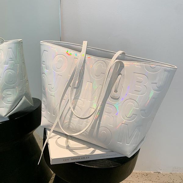 evening bags niche design large-capacity bag female 2021 fashion student class handbag underarm tote shoulder width: 43cm
evening bags niche design large-capacity bag female 2021 fashion student class handbag underarm tote shoulder width: 43cm