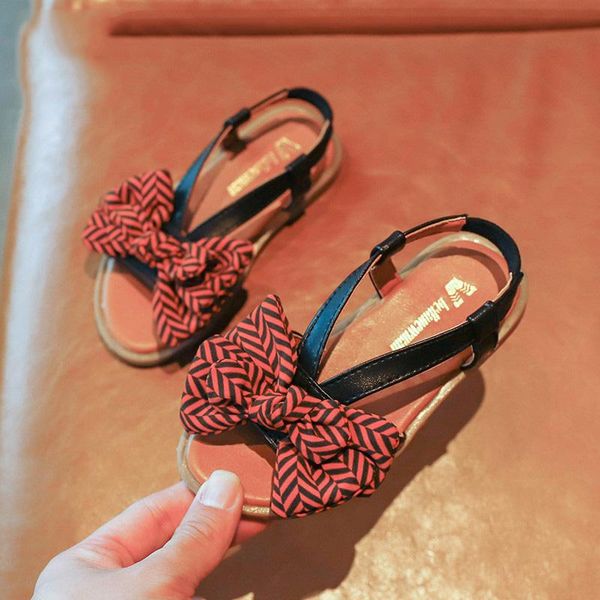girls sandals 2021 summer fashion bow net red princess shoes korean girl beach children, Black;red
girls sandals 2021 summer fashion bow net red princess shoes korean girl beach children, Black;red