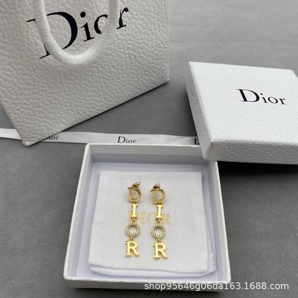 special offer 2021 luxury designer jewelry 21 long earrings fashion thin face tassel pendant 925 silver needle letter personalized earrings
special offer 2021 luxury designer jewelry 21 long earrings fashion thin face tassel pendant 925 silver needle letter personalized earrings