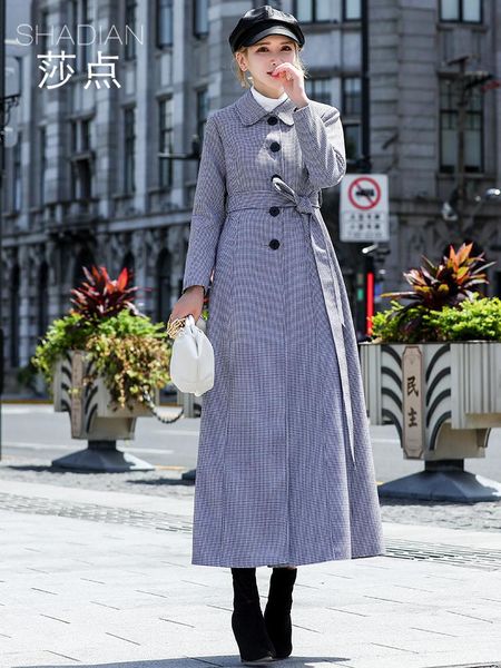 women's trench coats windbreaker middle long coat lattice show thin over knee autumn and winter, Tan;black
women's trench coats windbreaker middle long coat lattice show thin over knee autumn and winter, Tan;black