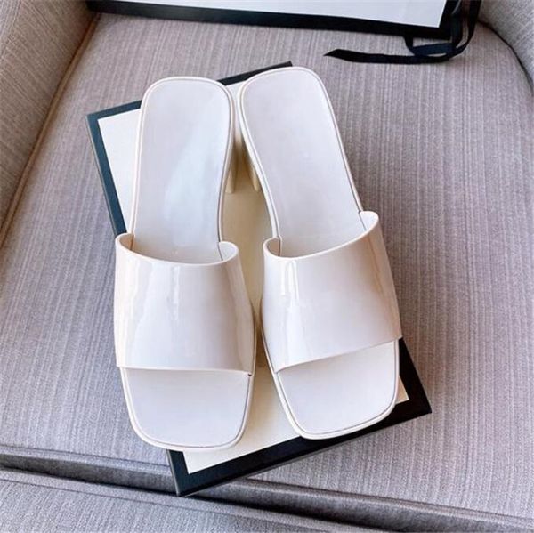 new women jelly sandals high heels slippers slides fashion beach thick bottom slipper platform alphabet lady sandal rubber slide with box g0, Black
new women jelly sandals high heels slippers slides fashion beach thick bottom slipper platform alphabet lady sandal rubber slide with box g0, Black