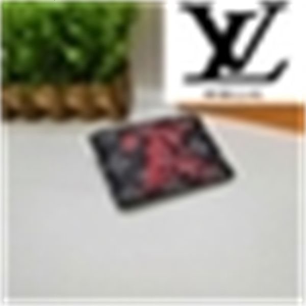 m662891 embossed black flower short real leather compact long s chain wallet bag key card holder phone case, Red;black
m662891 embossed black flower short real leather compact long s chain wallet bag key card holder phone case, Red;black