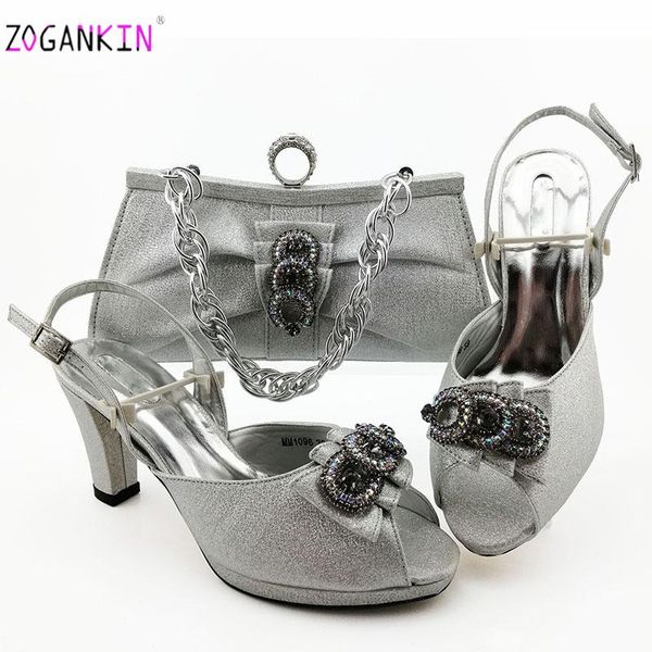 dress shoes 2021 silver retro style italian women and bag to match set nigerian high heels party for wedding, Black
dress shoes 2021 silver retro style italian women and bag to match set nigerian high heels party for wedding, Black