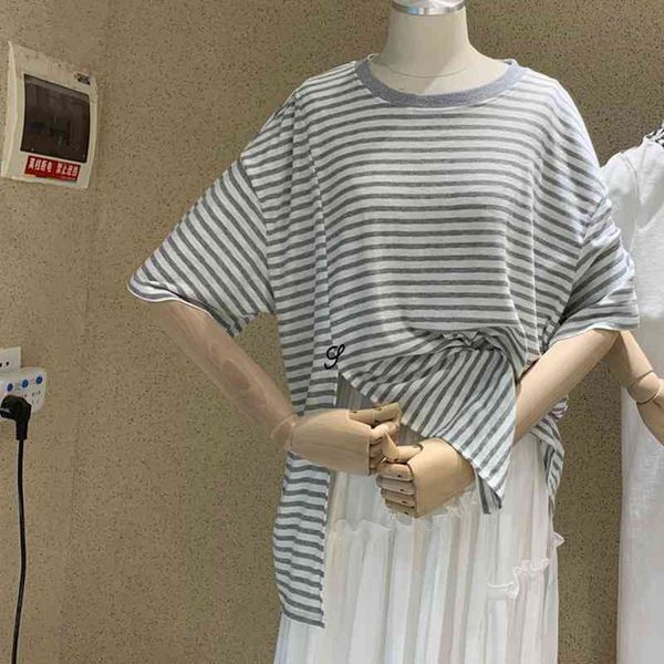 korean fashion slit design striped woman tshirts simple o-neck soft t-shirt casual all match short sleeve ladies 210514, White
korean fashion slit design striped woman tshirts simple o-neck soft t-shirt casual all match short sleeve ladies 210514, White