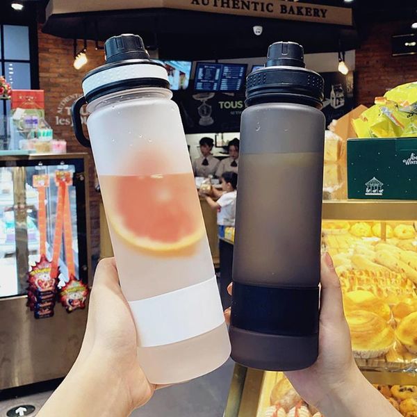 water bottle 700/900ml portable camping sports matte drinking kettle large-capacity frosted plastic cup with bracket
water bottle 700/900ml portable camping sports matte drinking kettle large-capacity frosted plastic cup with bracket