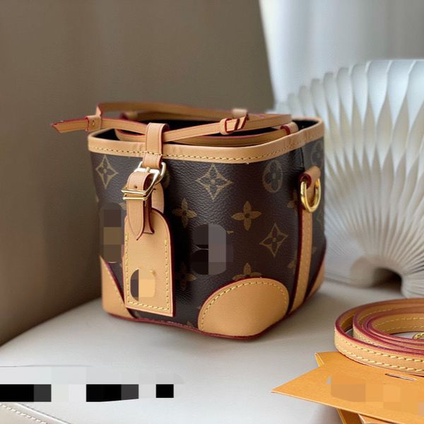 2021 new small lucky bucket slung mini bag small shaomai fashionable women's bag color changing cow leather3fae
2021 new small lucky bucket slung mini bag small shaomai fashionable women's bag color changing cow leather3fae
