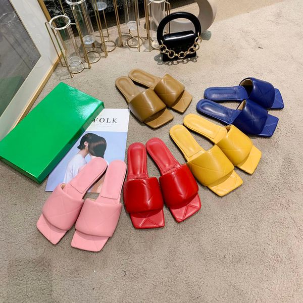 classic women fashion designers flat slides flip flops slippers embossing sheepskin leather ladies sandals silde with box size 35-42, Black
classic women fashion designers flat slides flip flops slippers embossing sheepskin leather ladies sandals silde with box size 35-42, Black
