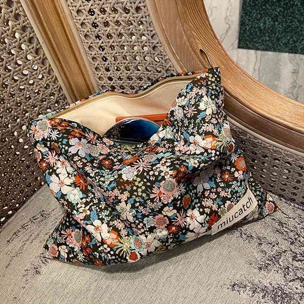 retro floral cosmetic bag cotton fabric make up organizer women necesserie beauty storage case large travel toiletry washing bag
retro floral cosmetic bag cotton fabric make up organizer women necesserie beauty storage case large travel toiletry washing bag