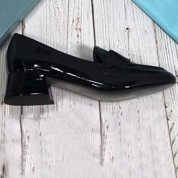 womens vintage loafers shoes patent leather cool surface leather with metal finish round toe mid-heel rubber sole color black white size35-4
womens vintage loafers shoes patent leather cool surface leather with metal finish round toe mid-heel rubber sole color black white size35-4