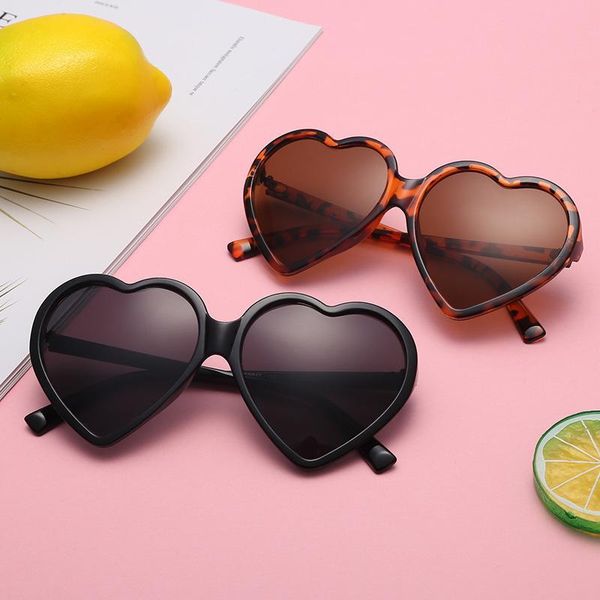 sunglasses 2021 retro heart-shaped funny personality ladies outdoor sports street shooting glasses men's uv400, White;black
sunglasses 2021 retro heart-shaped funny personality ladies outdoor sports street shooting glasses men's uv400, White;black