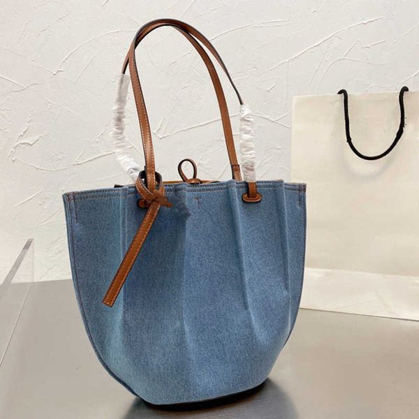 2021 luxury famous designer bucket handbags denim luojia women female pleated big tote shell leisure net red fashion one shoulder 1g4g
2021 luxury famous designer bucket handbags denim luojia women female pleated big tote shell leisure net red fashion one shoulder 1g4g