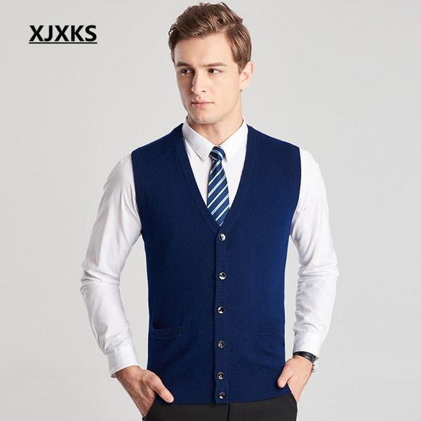 men's vests xjxks fashion v-neck men cardigan vest 2021 autumn winter loose plus size cashmere knitted sleeveless sweater, Black;white
men's vests xjxks fashion v-neck men cardigan vest 2021 autumn winter loose plus size cashmere knitted sleeveless sweater, Black;white