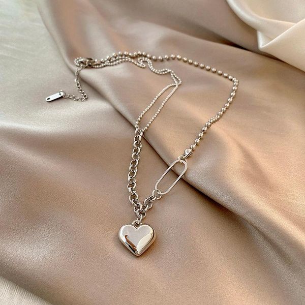 chains titanium steel silver love necklace men and women luxury niche design sense fashion womans asclavicle chain party jewelry gift
chains titanium steel silver love necklace men and women luxury niche design sense fashion womans asclavicle chain party jewelry gift