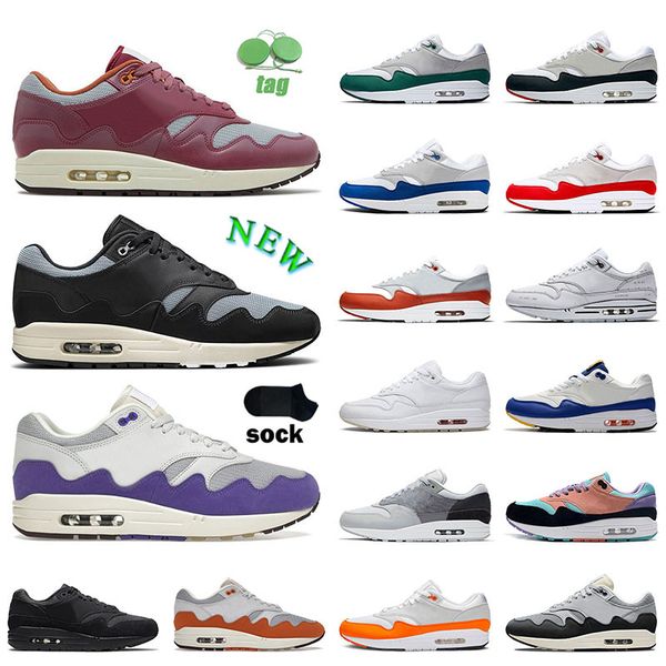 2022 87 1s mens womens running shoes designer outdoor warking platform heighten sneakers triple black patta waves monarch grey purple wheat
2022 87 1s mens womens running shoes designer outdoor warking platform heighten sneakers triple black patta waves monarch grey purple wheat