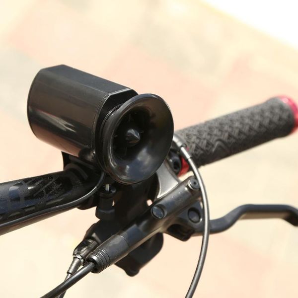bike horns bicycle bells with crisp sound mountain safety warning alarm loud ringtone high decibel bell cycling accessory
bike horns bicycle bells with crisp sound mountain safety warning alarm loud ringtone high decibel bell cycling accessory