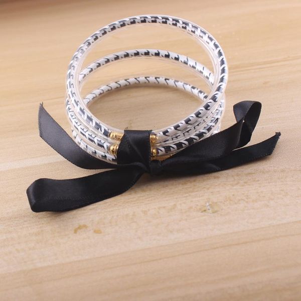 bangle 5pcs/set glitter jelly bangles filled silicone plastic round bracelets ribbon bowknot wristlet women gift, Black
bangle 5pcs/set glitter jelly bangles filled silicone plastic round bracelets ribbon bowknot wristlet women gift, Black