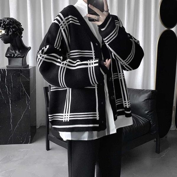 men's sweaters 2021korean autumn and winter cardigan sweater men v-neck casual long sleeved loose plaid harajuku all-match knitted, White;black
men's sweaters 2021korean autumn and winter cardigan sweater men v-neck casual long sleeved loose plaid harajuku all-match knitted, White;black