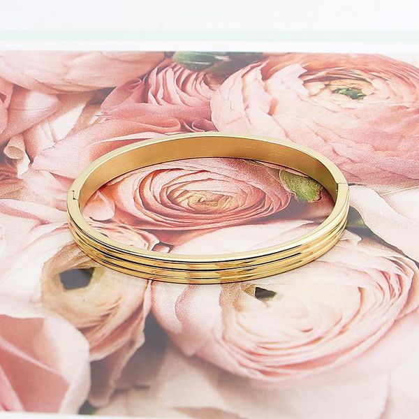 bangle women titanium steel rose gold color unique three sides round & bracelet jewelry wedding brand, Black
bangle women titanium steel rose gold color unique three sides round & bracelet jewelry wedding brand, Black