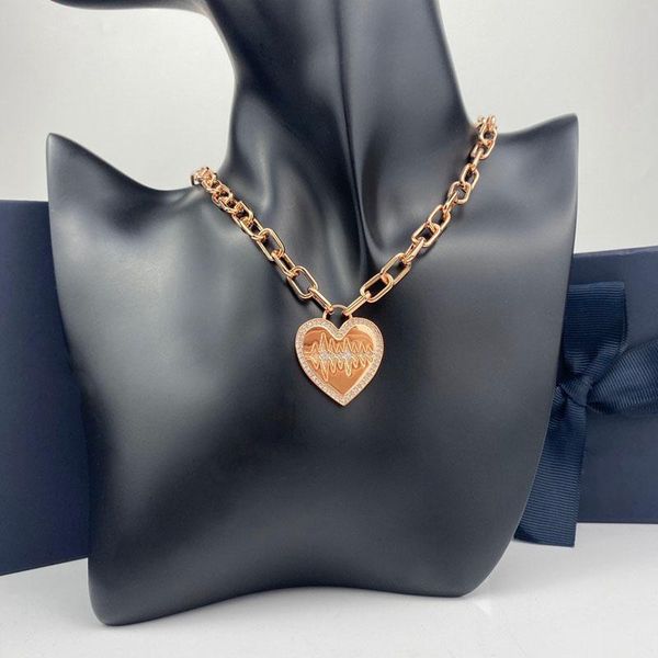 chains swa 925 silver fashion exquisite beating heart necklace temperament clavicle chain gift to friends
chains swa 925 silver fashion exquisite beating heart necklace temperament clavicle chain gift to friends