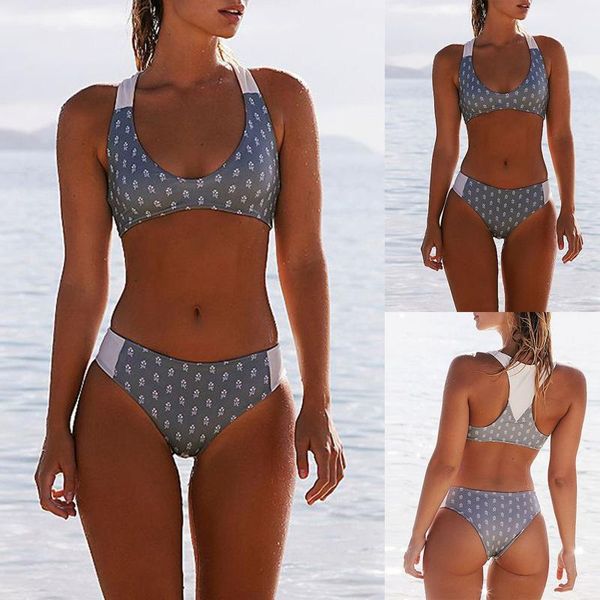 one-piece suits beach women's swimwear 2021 fashion colorful striped printed halter split bikini woman bandeau swimsuit summer bathing
one-piece suits beach women's swimwear 2021 fashion colorful striped printed halter split bikini woman bandeau swimsuit summer bathing