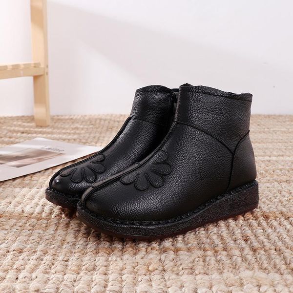 boots autumn and winter thickened plush short for middle-aged elderly women's cotton with soft soles surfaces, Black
boots autumn and winter thickened plush short for middle-aged elderly women's cotton with soft soles surfaces, Black