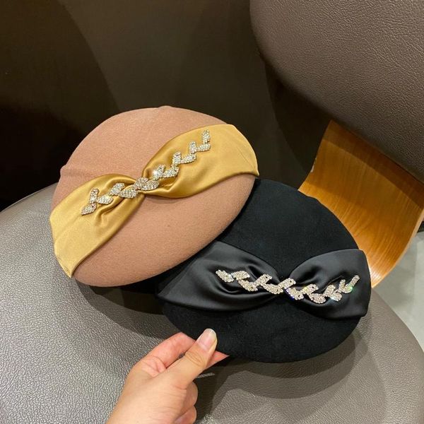 stingy brim hats winter rhinestone flower chain webbing elegant formal dinner wool fedora hat for women beret painter, Blue;gray
stingy brim hats winter rhinestone flower chain webbing elegant formal dinner wool fedora hat for women beret painter, Blue;gray