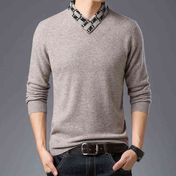 men's sweaters autumn and winter men's v-neck sweater 100% pure wool middle-aged warm solid color bottomed sweater, White;black
men's sweaters autumn and winter men's v-neck sweater 100% pure wool middle-aged warm solid color bottomed sweater, White;black